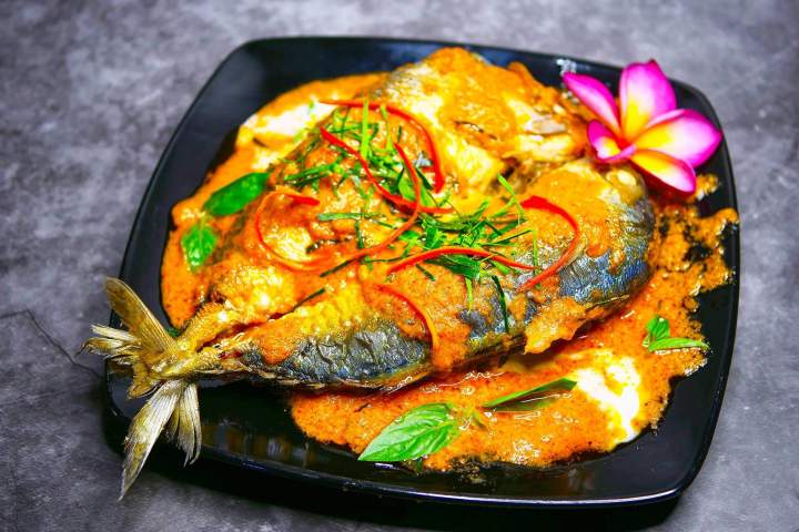 Plat de poisson Thoux
